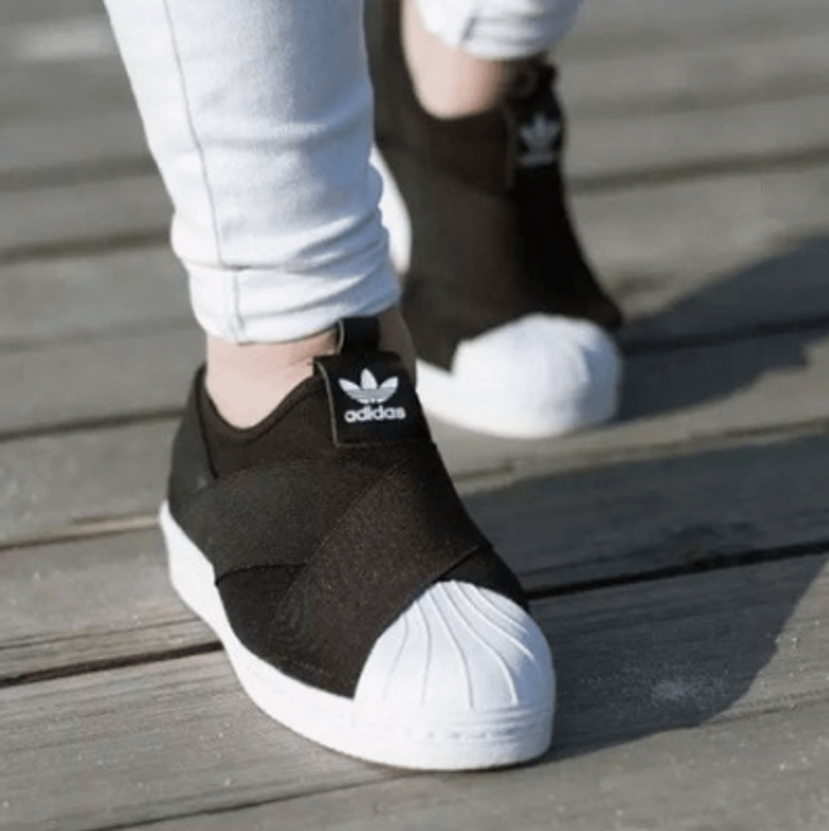 tenis adidas preto com elastico
