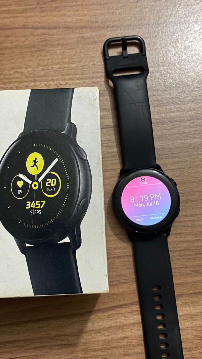 Smartwatch Samsung Galaxy Watch Active Preto + 40mm 4gb Nf) Samsung Galaxy Samsung Usado