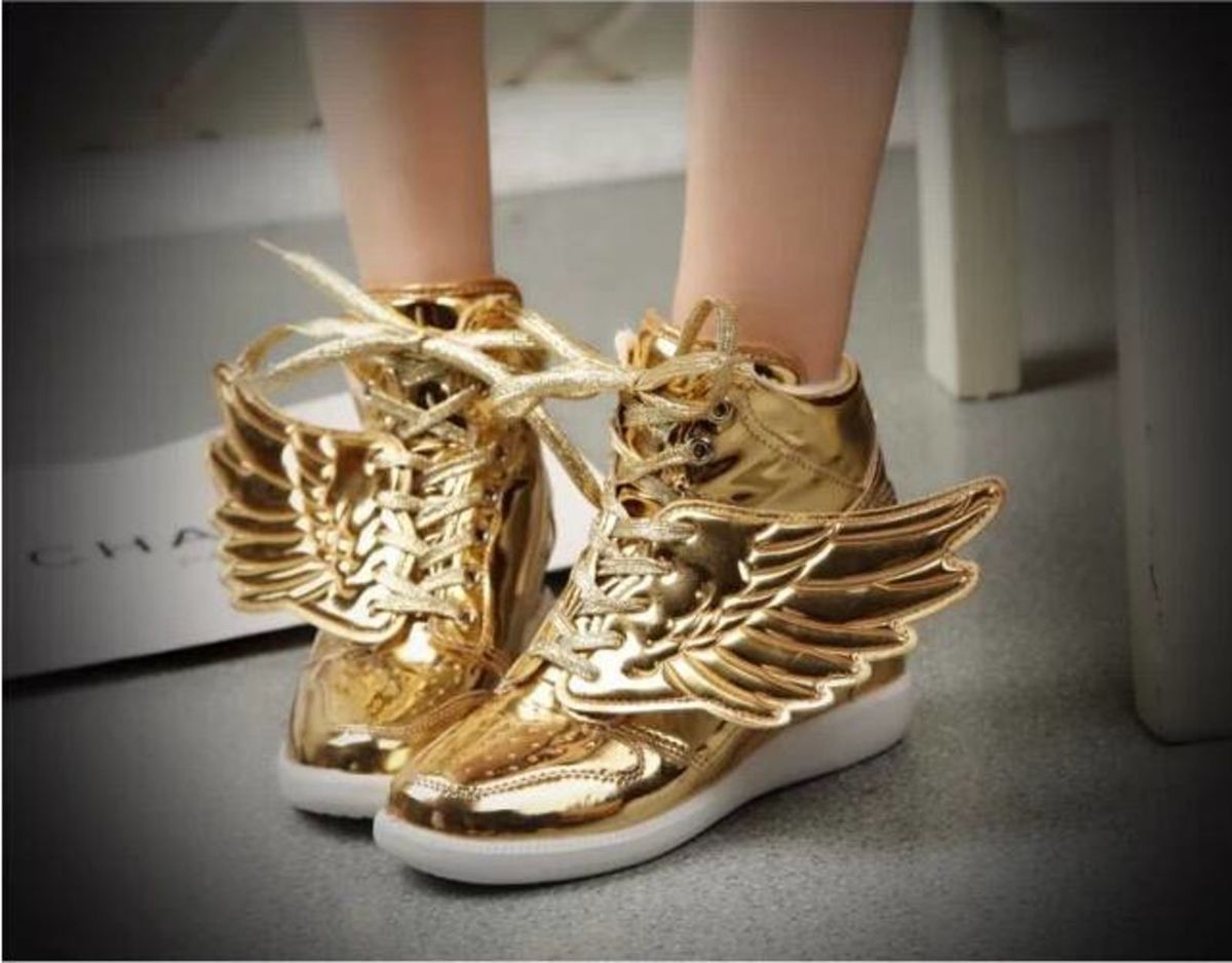 tenis da adidas com asas