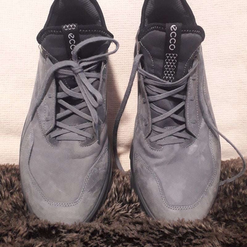 Ecco on sale gray sneakers