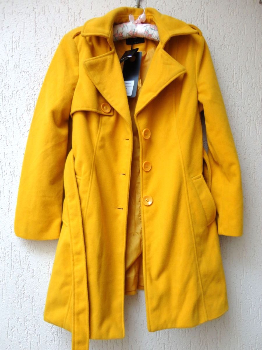 casaco cor mostarda feminino