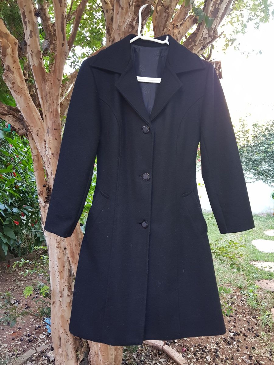 sobretudo acinturado preto