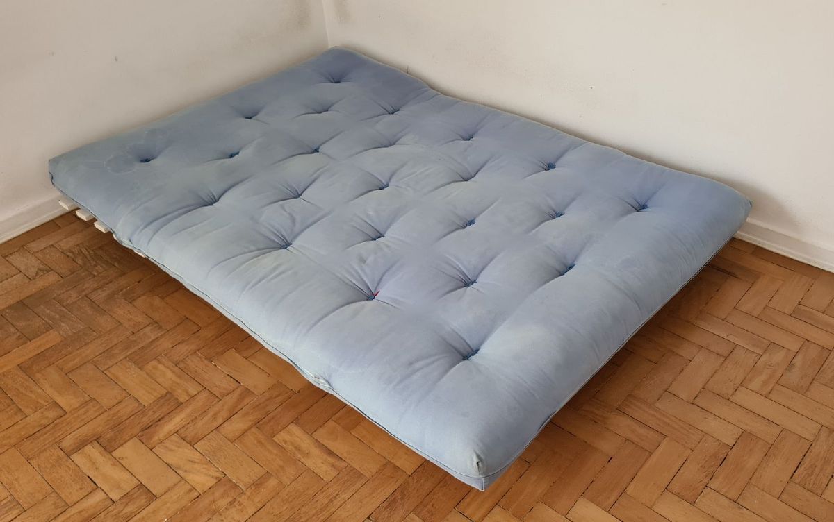 Sofá Cama Futon Sofá Usado 70362277 enjoei