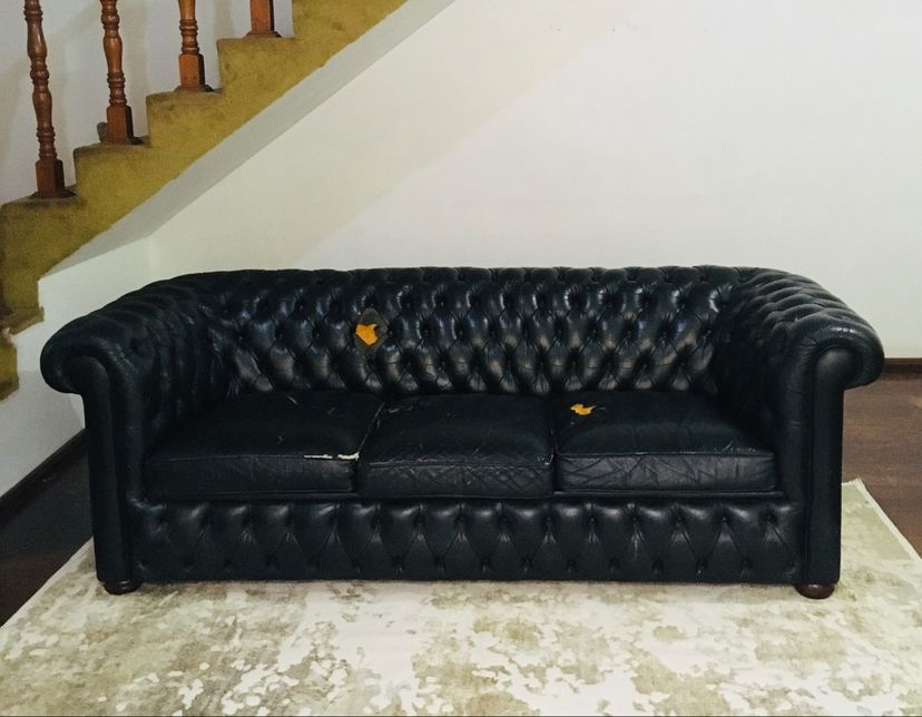 Sofá Chesterfield Couro Legítimo | Sofá Orra Usado 56298802 | enjoei