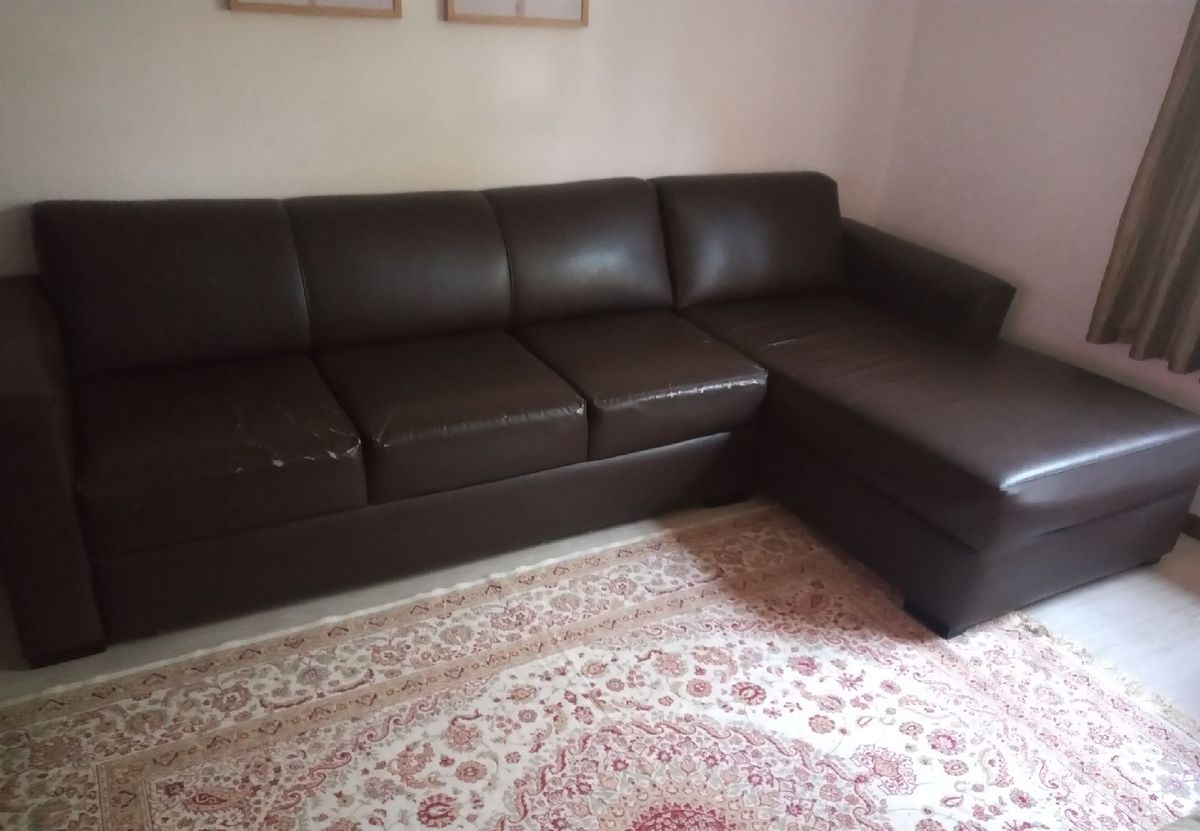 Sofá de Courino Sofá Tapeçaria Paraná Usado 76616581 enjoei