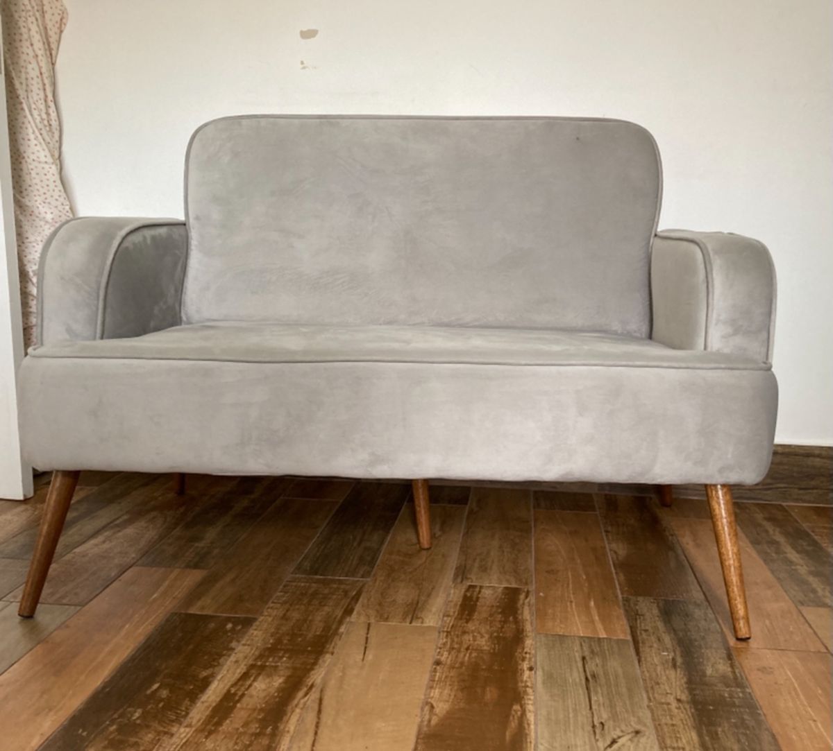 Sofa Tipo Namoradeira Novinho Sofá Comprado Na Teodoro Sampaio Usado