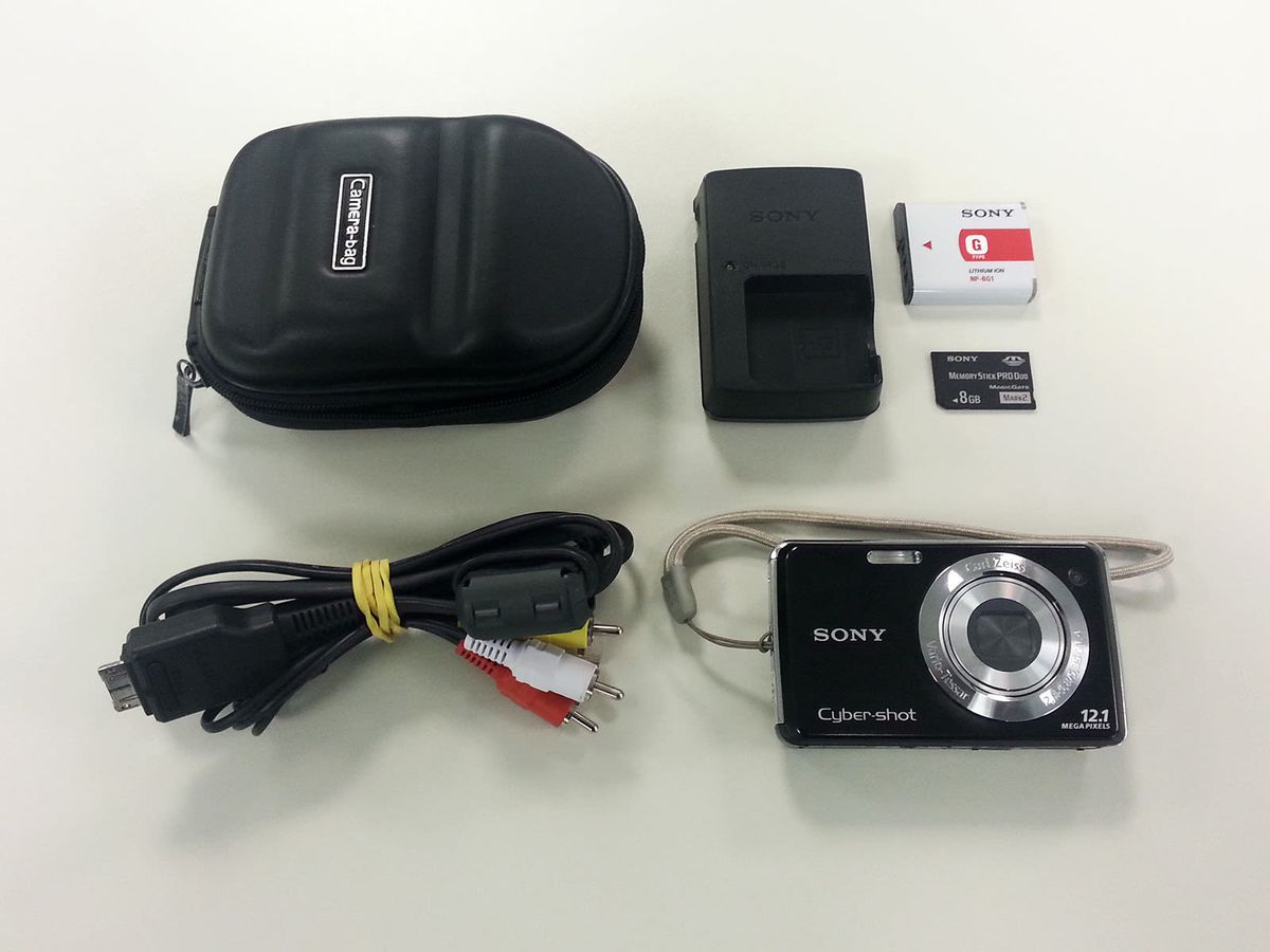 Sony Cyber-Shot Dsc-W220 12.1 Mega Pixels | Máquina Fotográfica