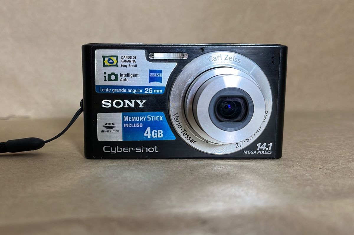 Sony Cybershot 14.1 Megapixels Máquina Fotográfica Digital Sony Usado