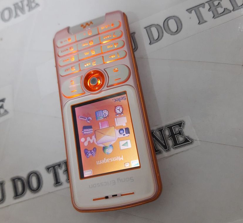 Sony Ericsson W200 Walkman Rosa Celular Antigo Relíquia Lindo ...