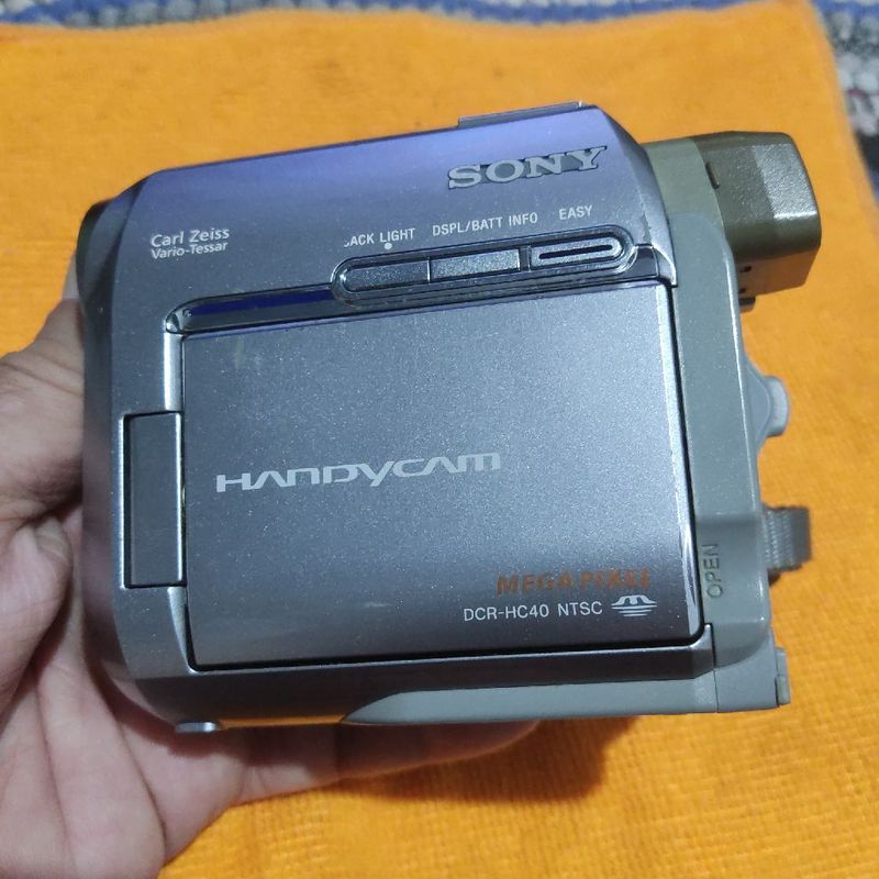 Sony Handcam Mini Dv Dcr-Hc40 Ntsc | Sony Usado 104239718 | enjoei