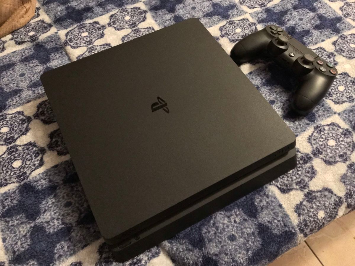 Sony Playstation 4 Slim 500gb Novíssimo. Filme e Série Sony Usado
