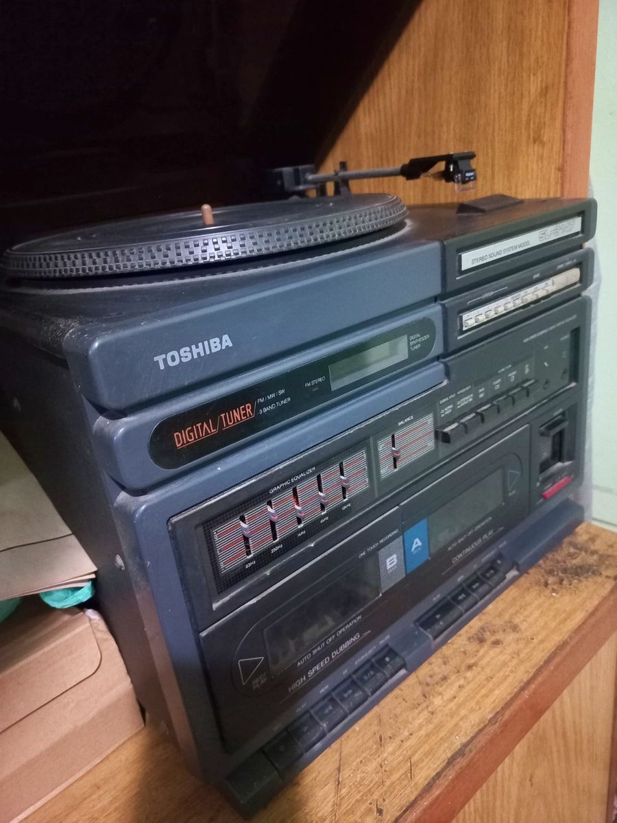 Classic Toshiba Model SL-3147 Stereo Sound System TESTED AND online WORKING