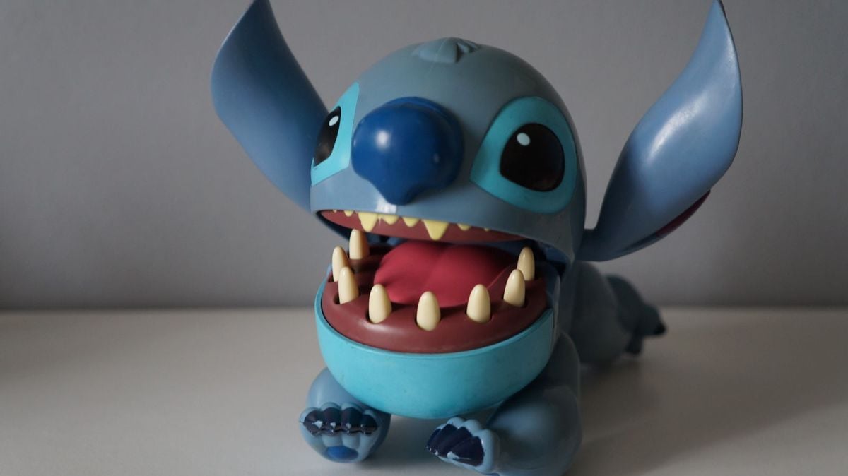 Stitch Morde Morde | Brinquedo Usado 21078956 | enjoei