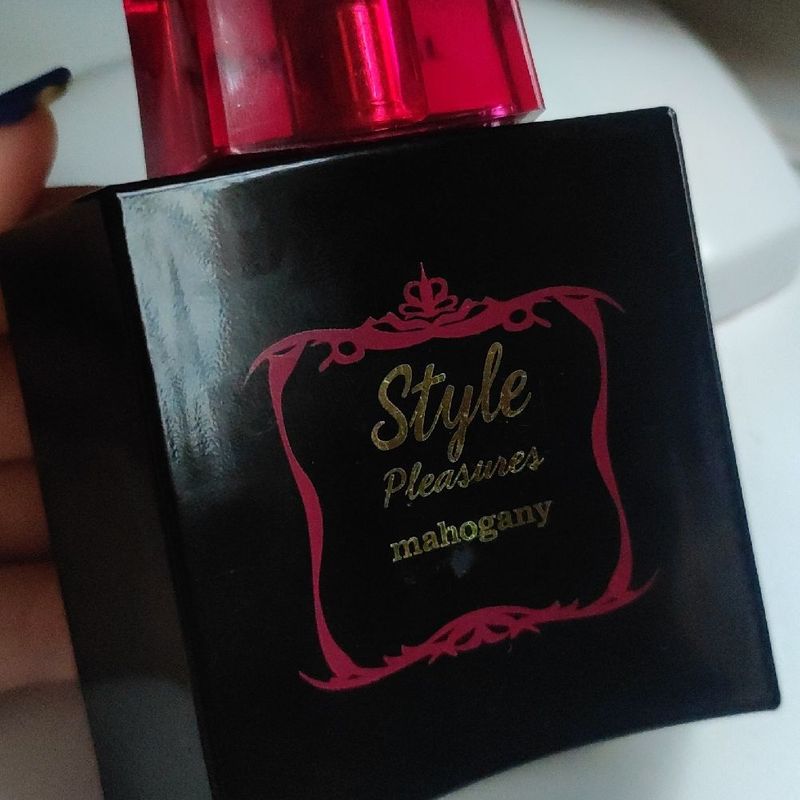 Style pleasures mahogany online perfume