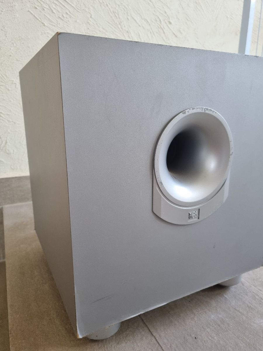 Jbl sub sale 145 subwoofer