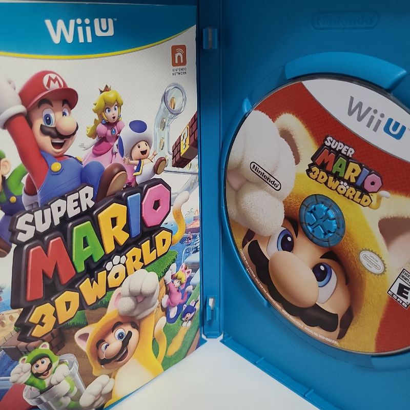 Manual do Jogo Super Mario 3D World - Nintendo Wii U - Seminovo - Americano  - Original