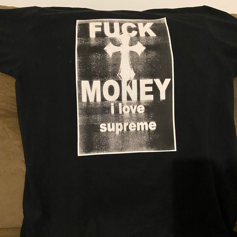 Supreme - Camiseta Fuck Money Preta | Supreme Usado 120796675 | enjoei