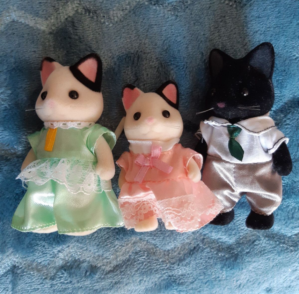 Figura. Familia De Gatos Florales. Sylvanian Families. Ternurines