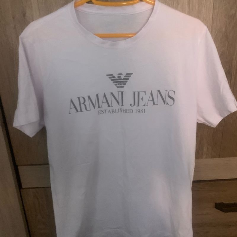 T Shirt Armani Blusa Feminina Armani Usado 95237373 enjoei