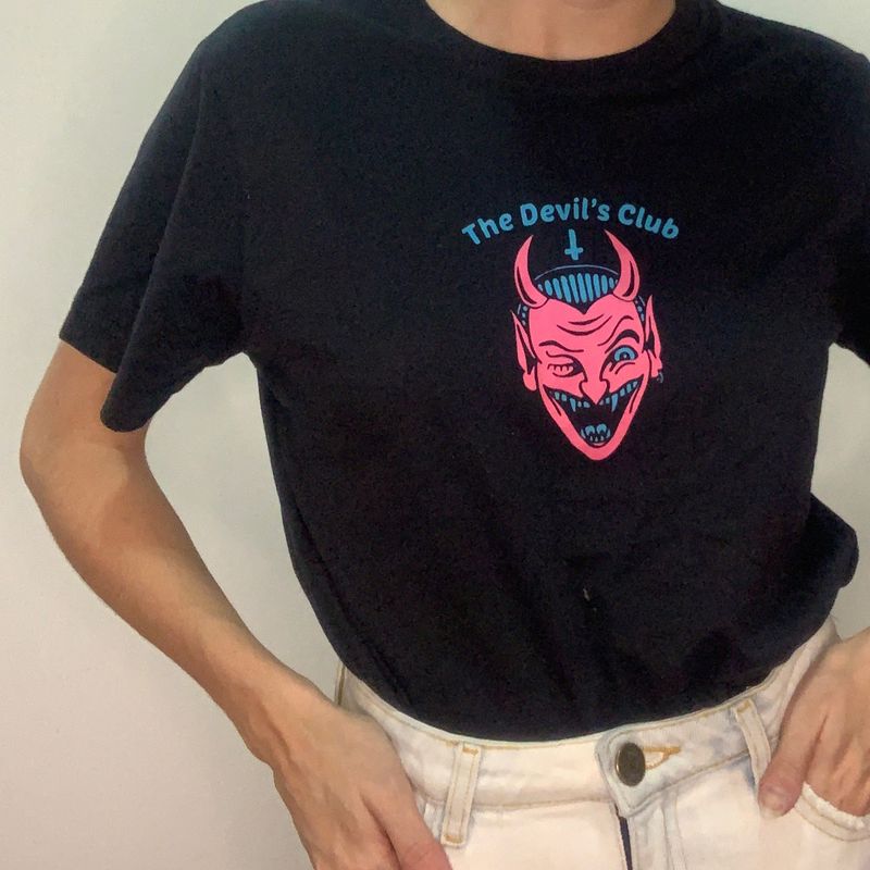 Devil shirt shop