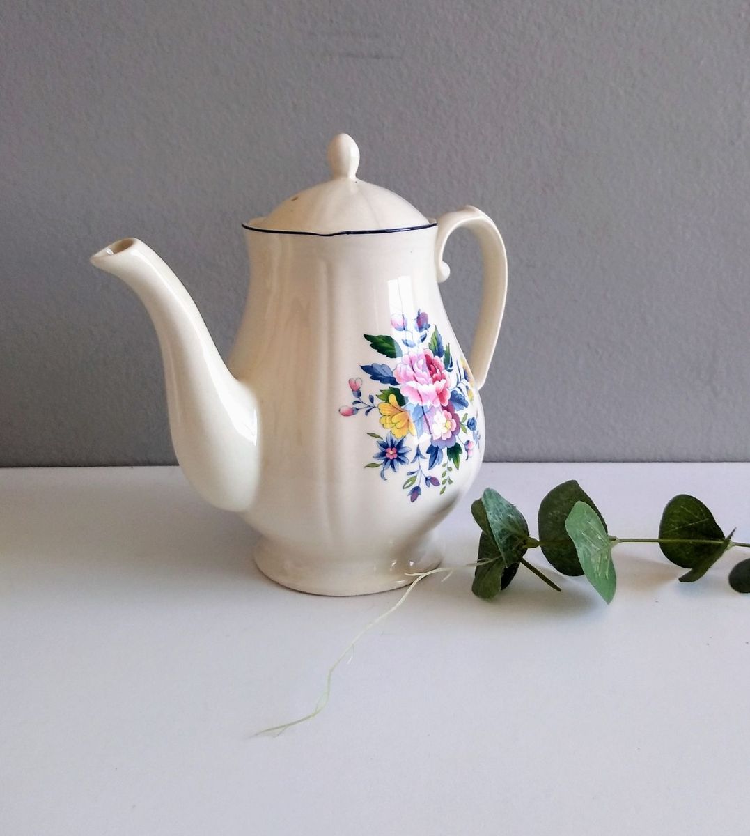 Tablemates Malaysia Móvel de Antiquário Tablemates Malasia Usado