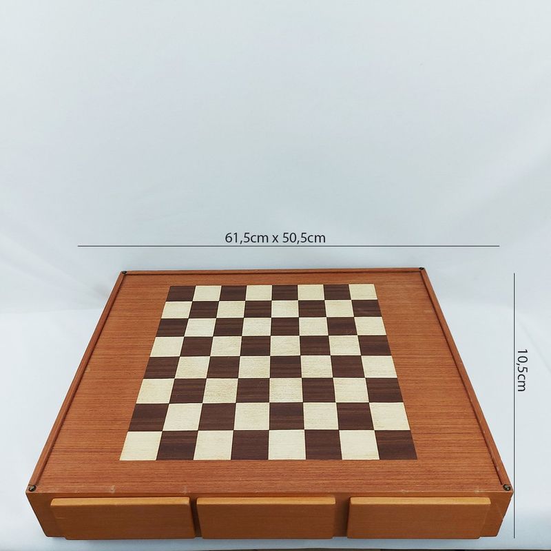 Tabuleiro de xadrez/gamão produzido em madeira, medidas
