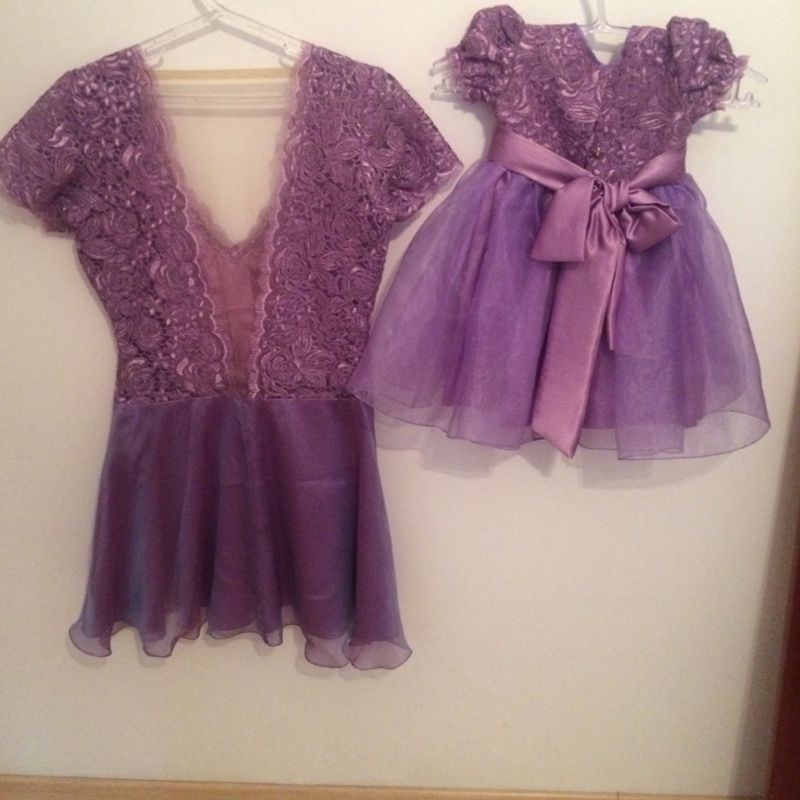 Vestido mae store e filha lilas