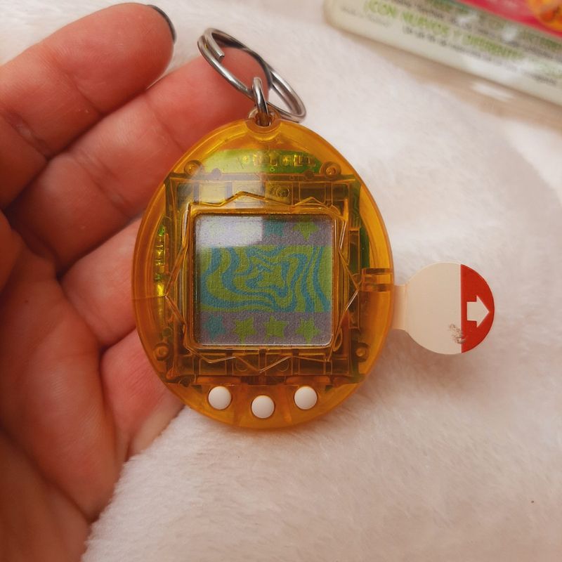 Tamagotchi Vintage 1997 Original | Bandai Usado 95808370 | enjoei