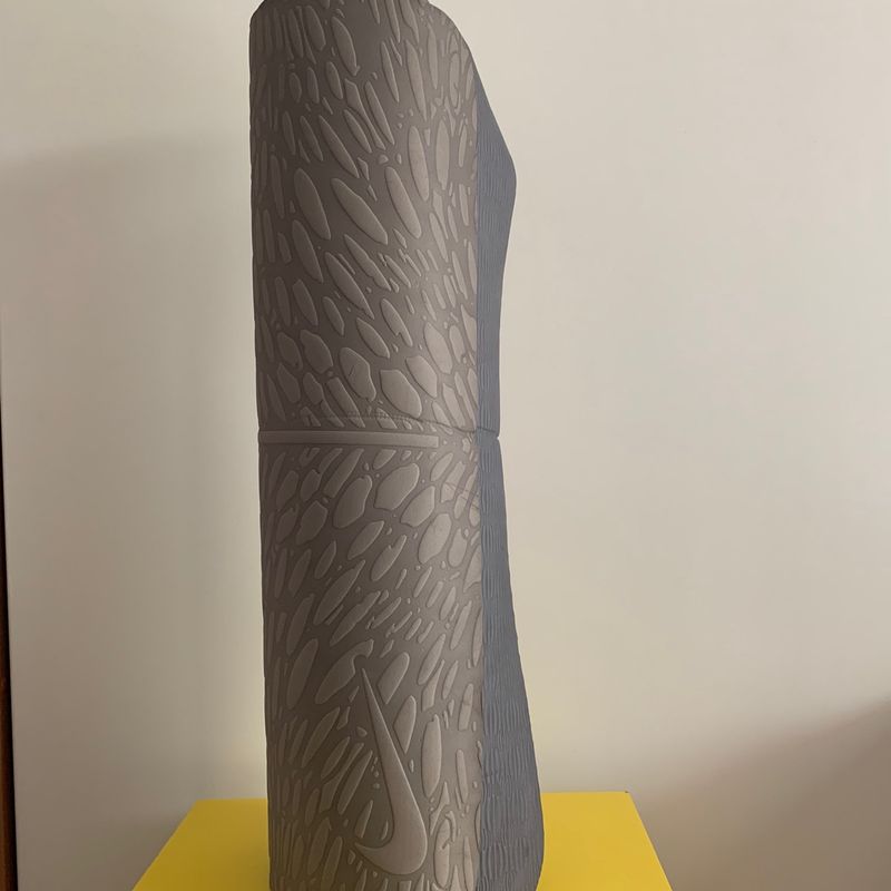 Tapete de Yoga Grande da Nike Item p/ Esporte e Outdoor Nike