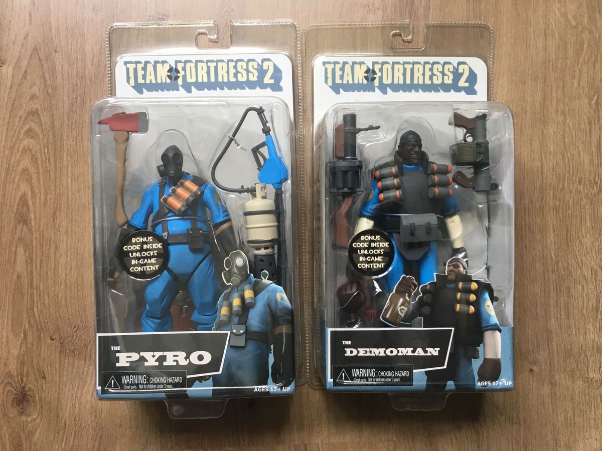 Team Fortress 2 - Blue - Pyro &Amp; Demoman - Produto