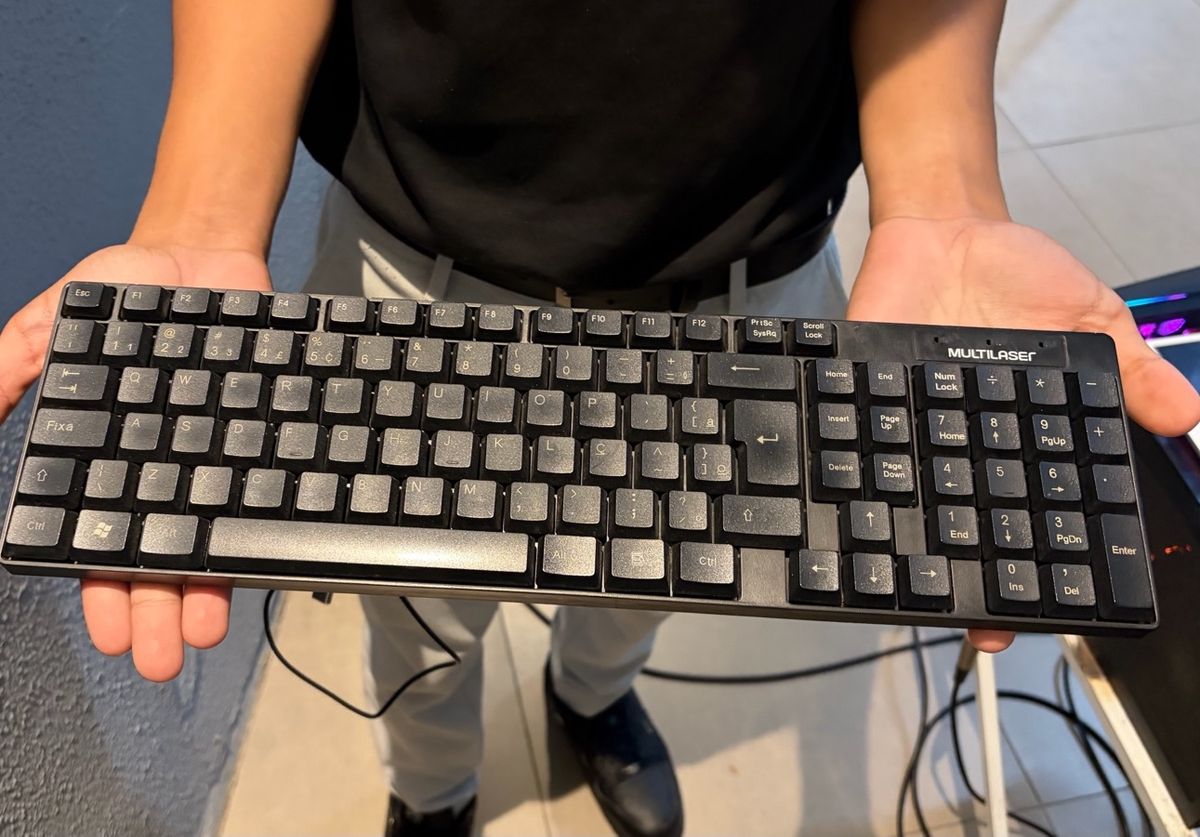Teclado Multilaser com Fio Abnt2 | Mouse p/ Computador Multilaser Usado ...