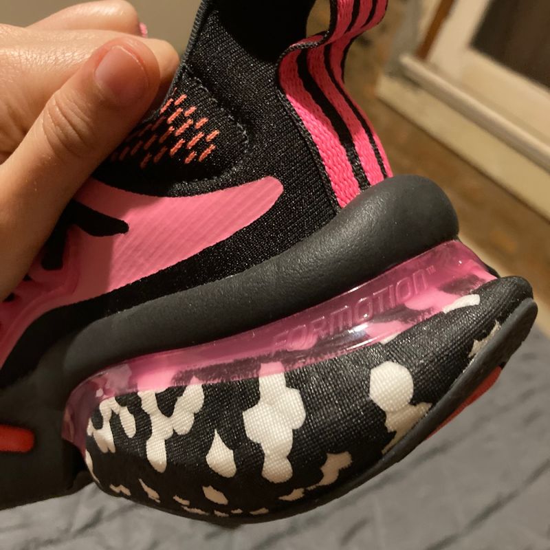 Tênis Adidas Alphaboost V1 Preto e Rosa | Adidas Nunca Usado