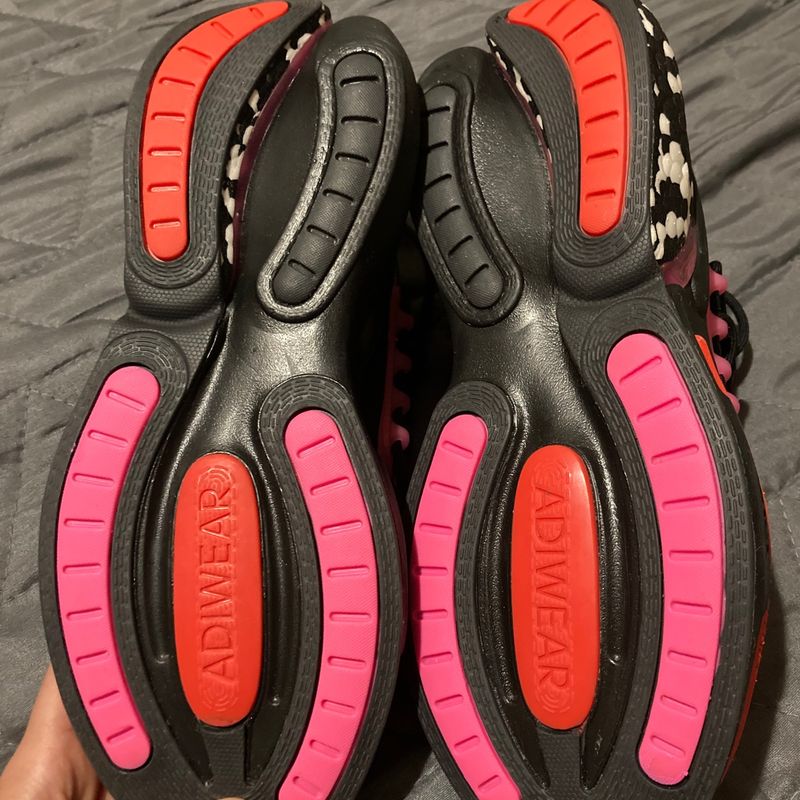 Tênis Adidas Alphaboost V1 Preto e Rosa | Adidas Nunca Usado