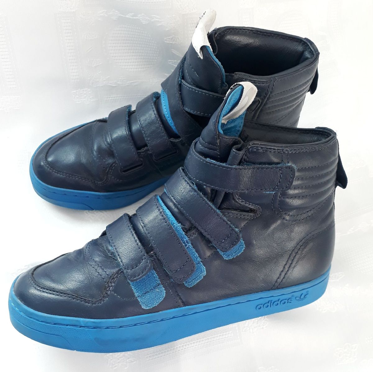 tenis adidas azul cano alto