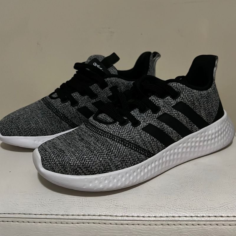 Adidas cinza e store preto