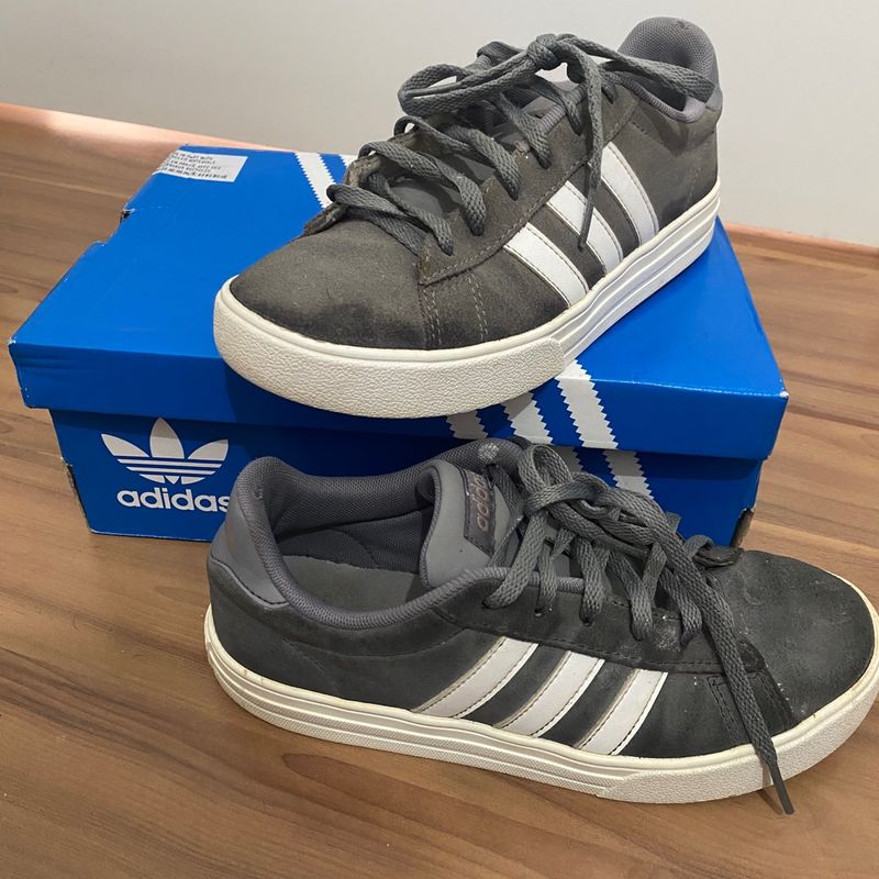 Tenis adidas 2024 daily feminino