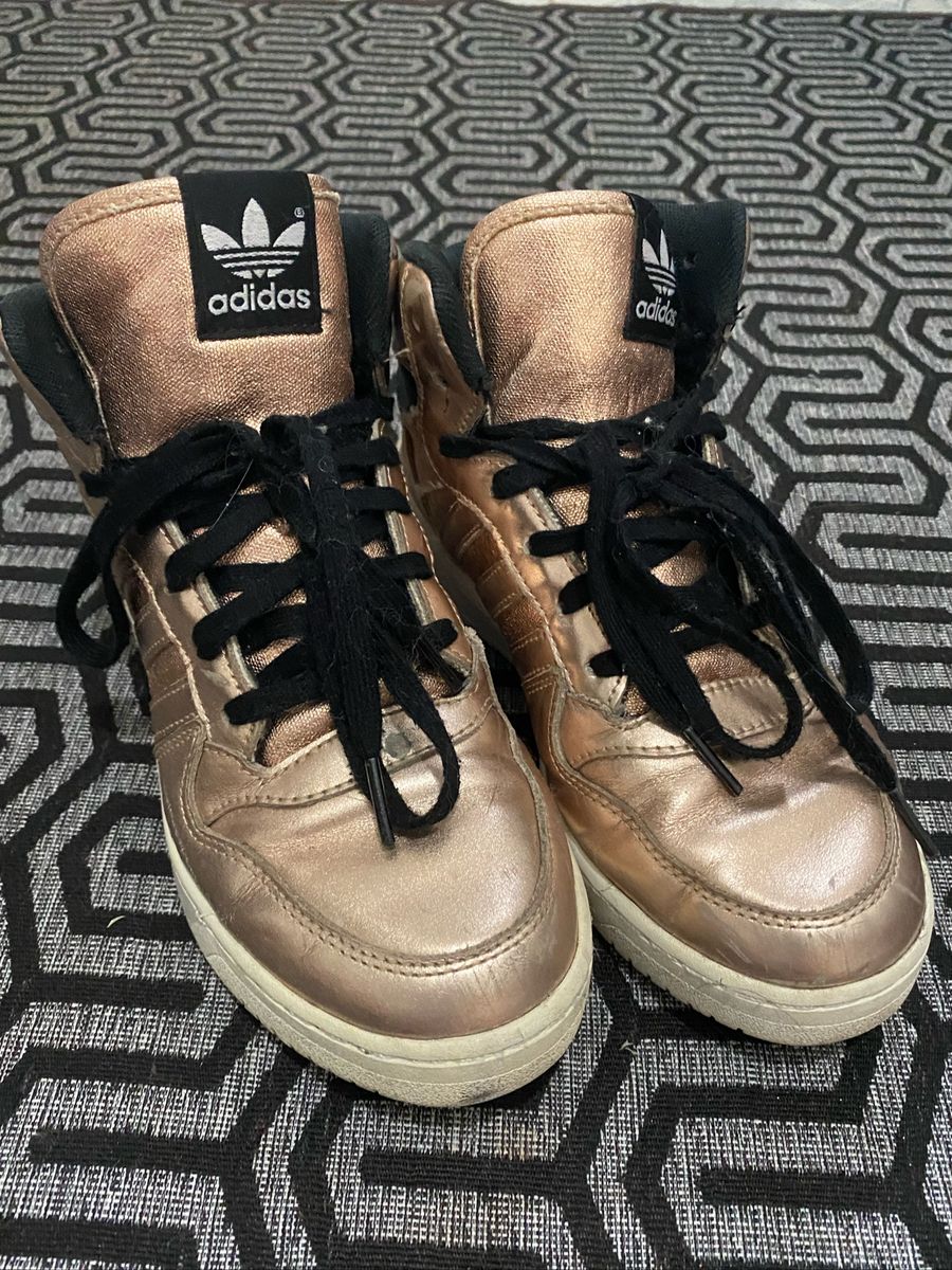 Tênis Adidas Dourado, Raro, Original | Tênis Feminino Adidas Usado ...