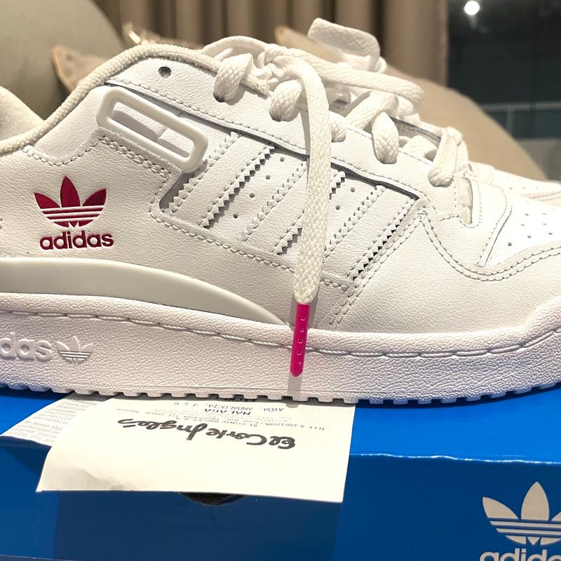 Tenis adidas store feminino modelo novo