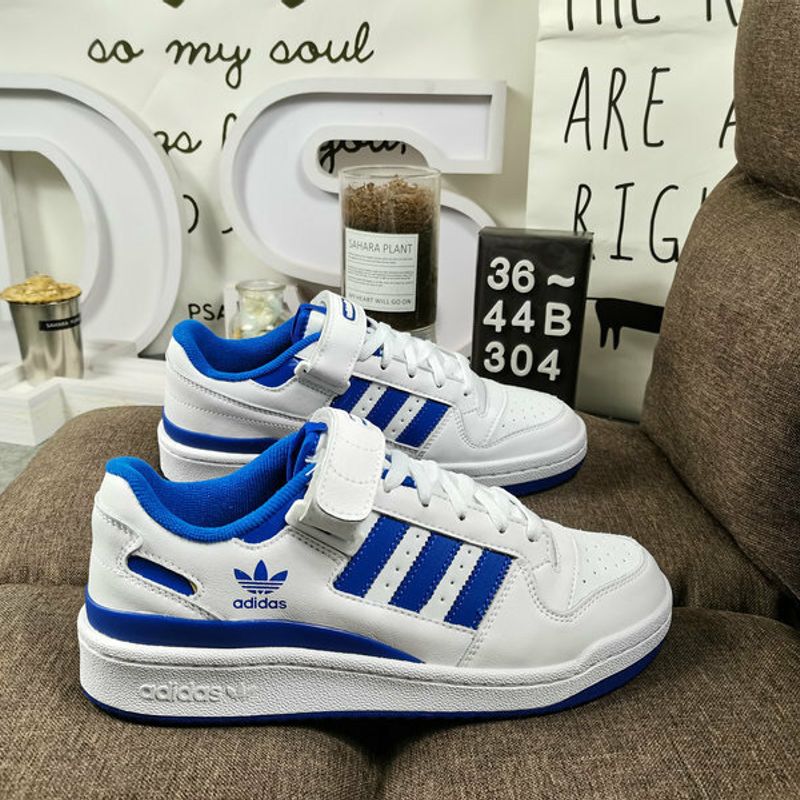 Tenis adidas azul e hot sale branco