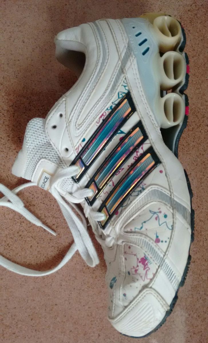 tenis adidas furta cor