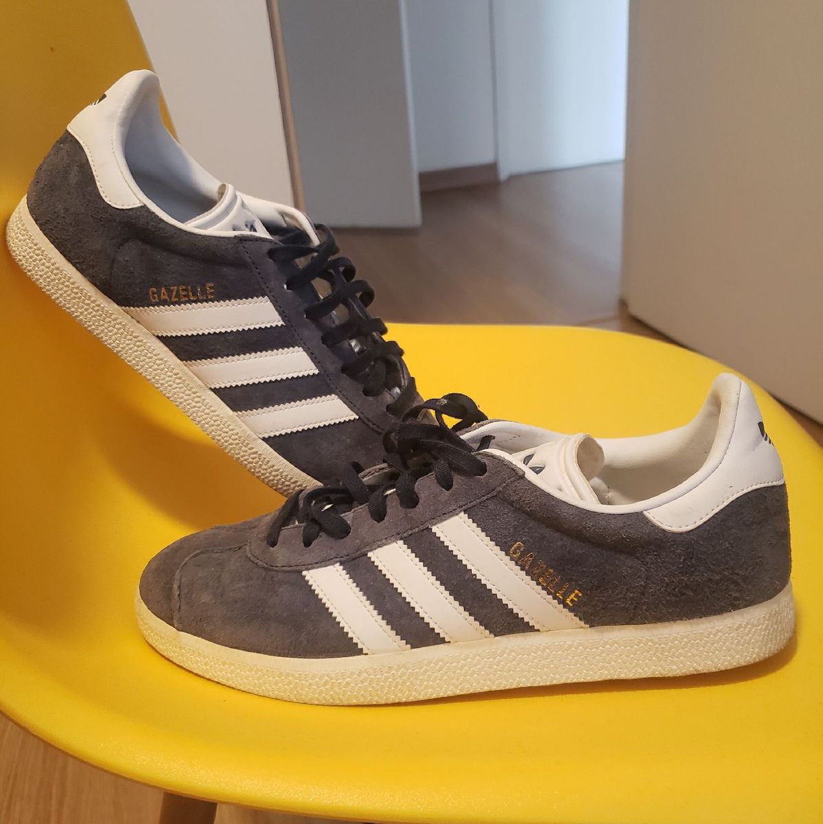 Adidas on sale gazelle 38