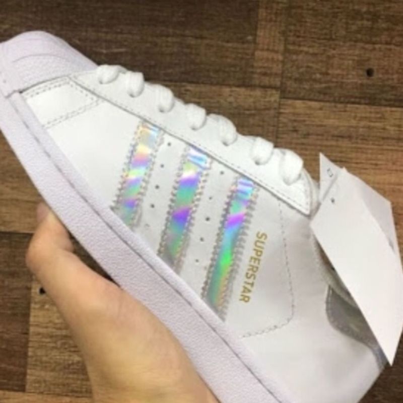 Adidas holograficas hot sale