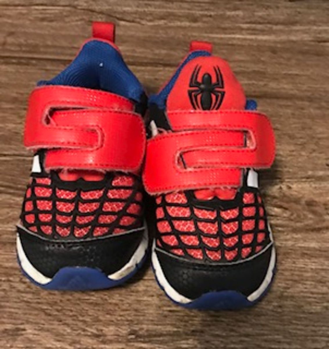 tenis infantil homem aranha adidas