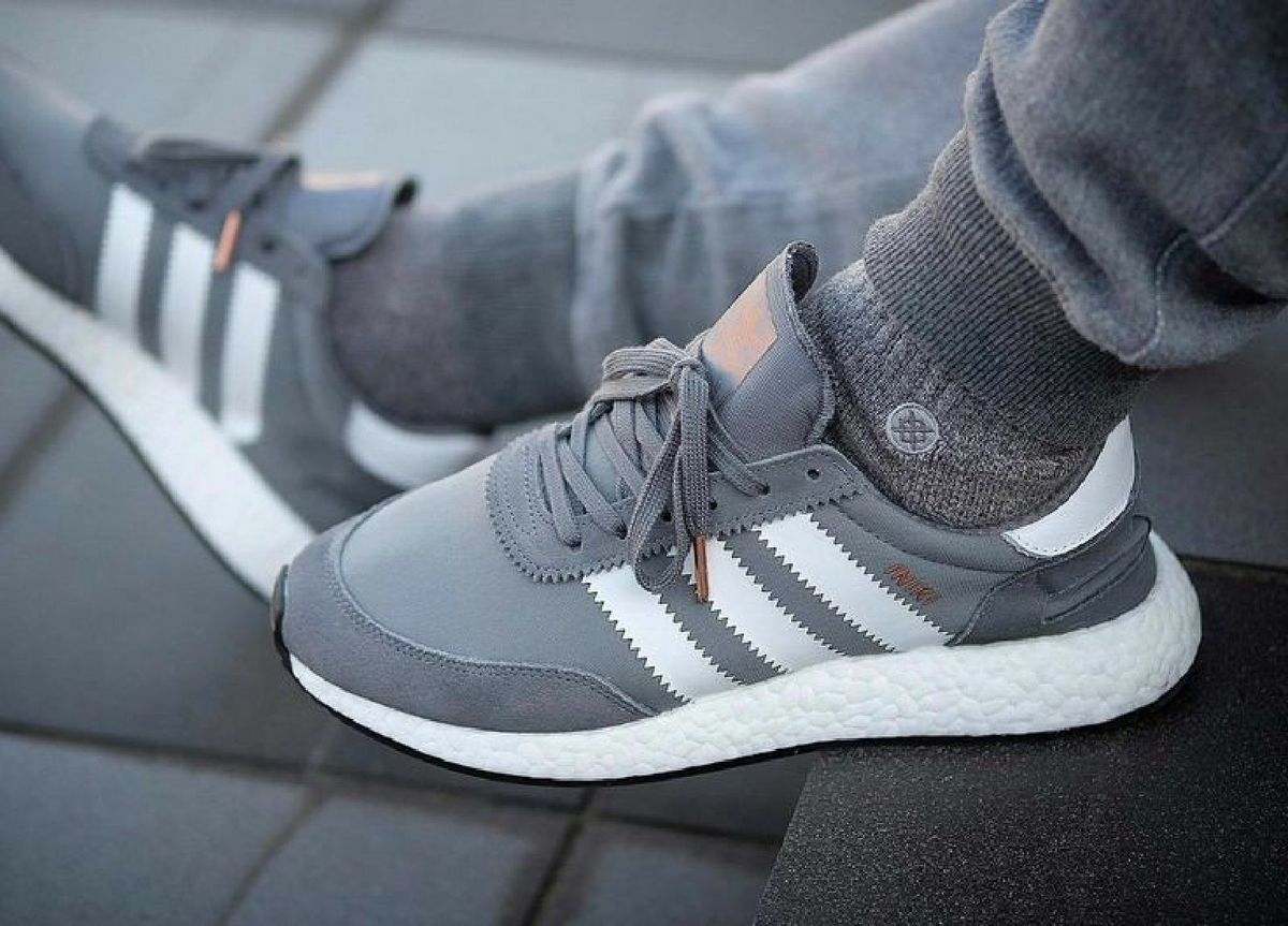 iniki cinza