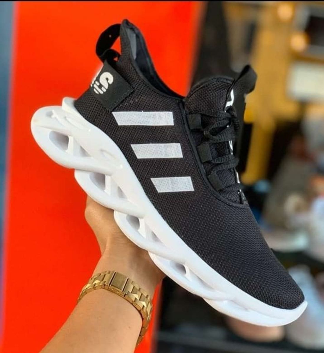 tenis adidas masculino estiloso