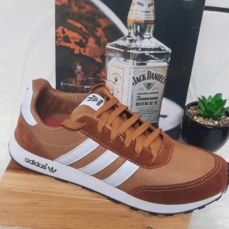 Adidas neo marron hotsell