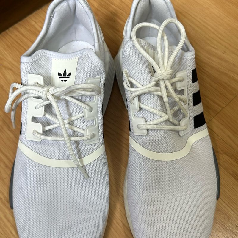adidas gazelle silver green womens Adidas NMD XR1 Triple White