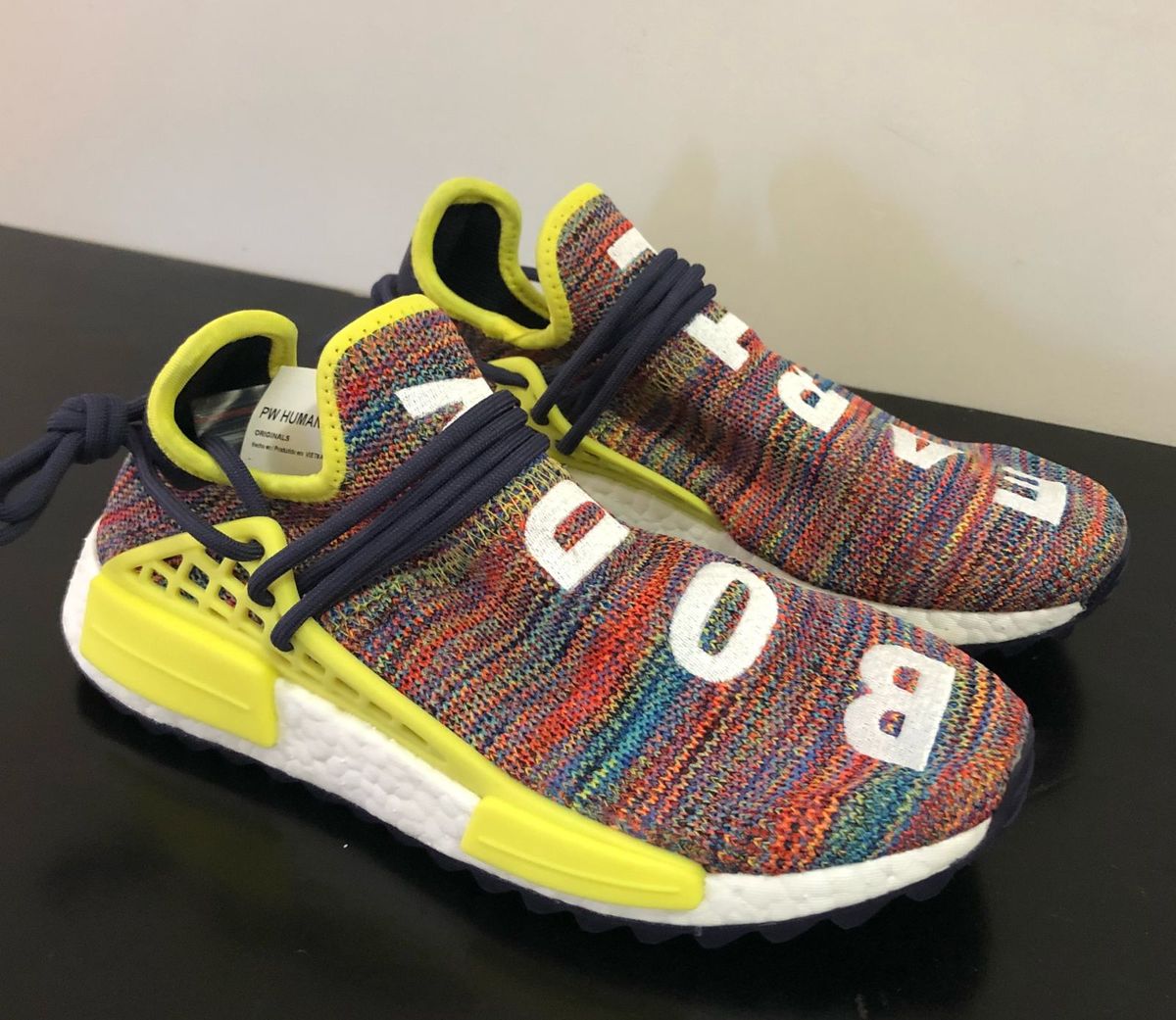 tenis adidas human