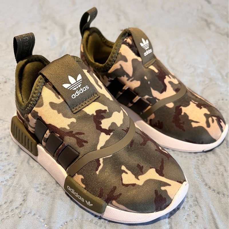 adidas gazelle silver green womens TÊNIS ADIDAS NMD R1 CAMUFLADO VERDE – NewSkull main image 1