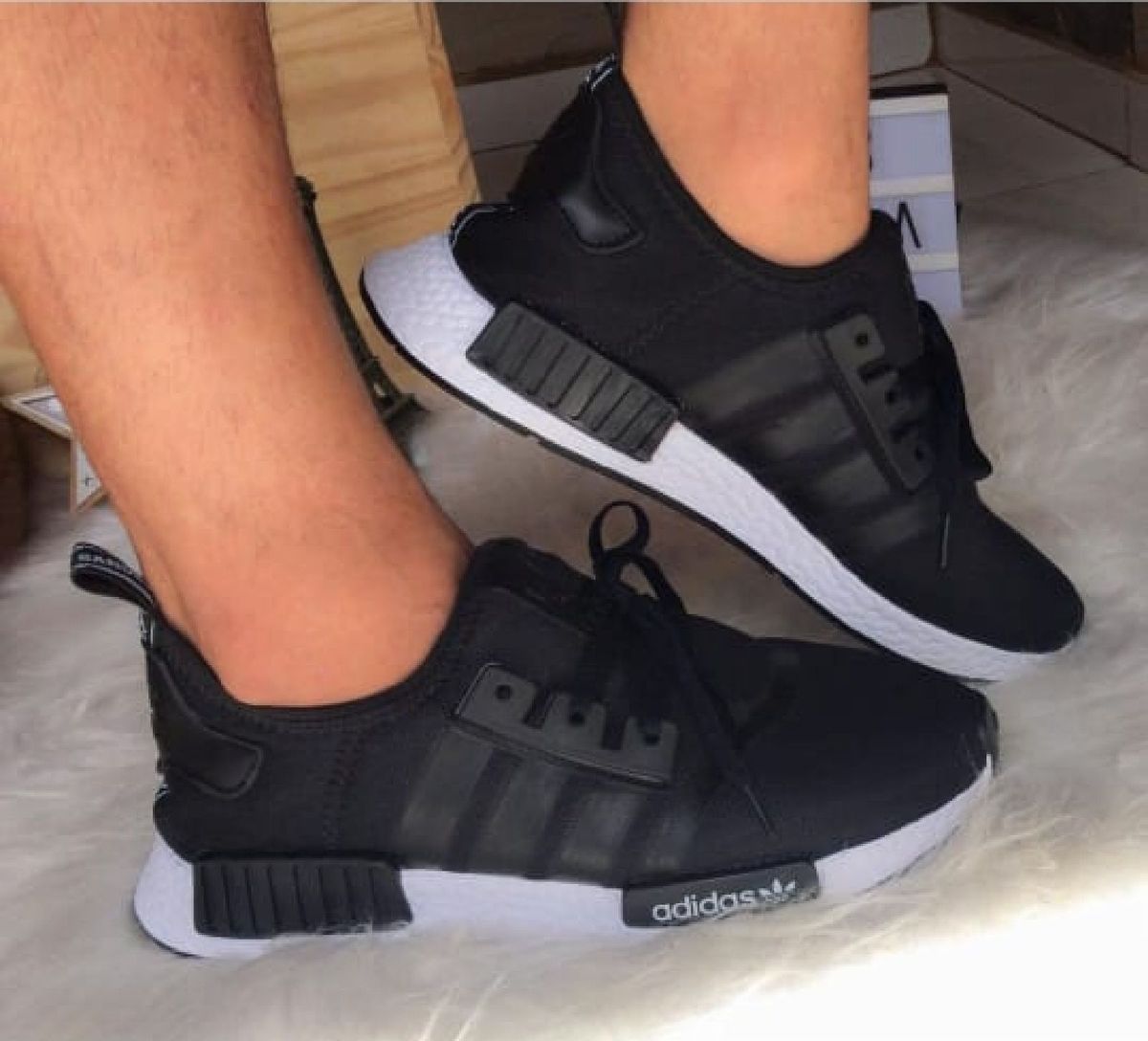 tenis adidas nmd preto e branco